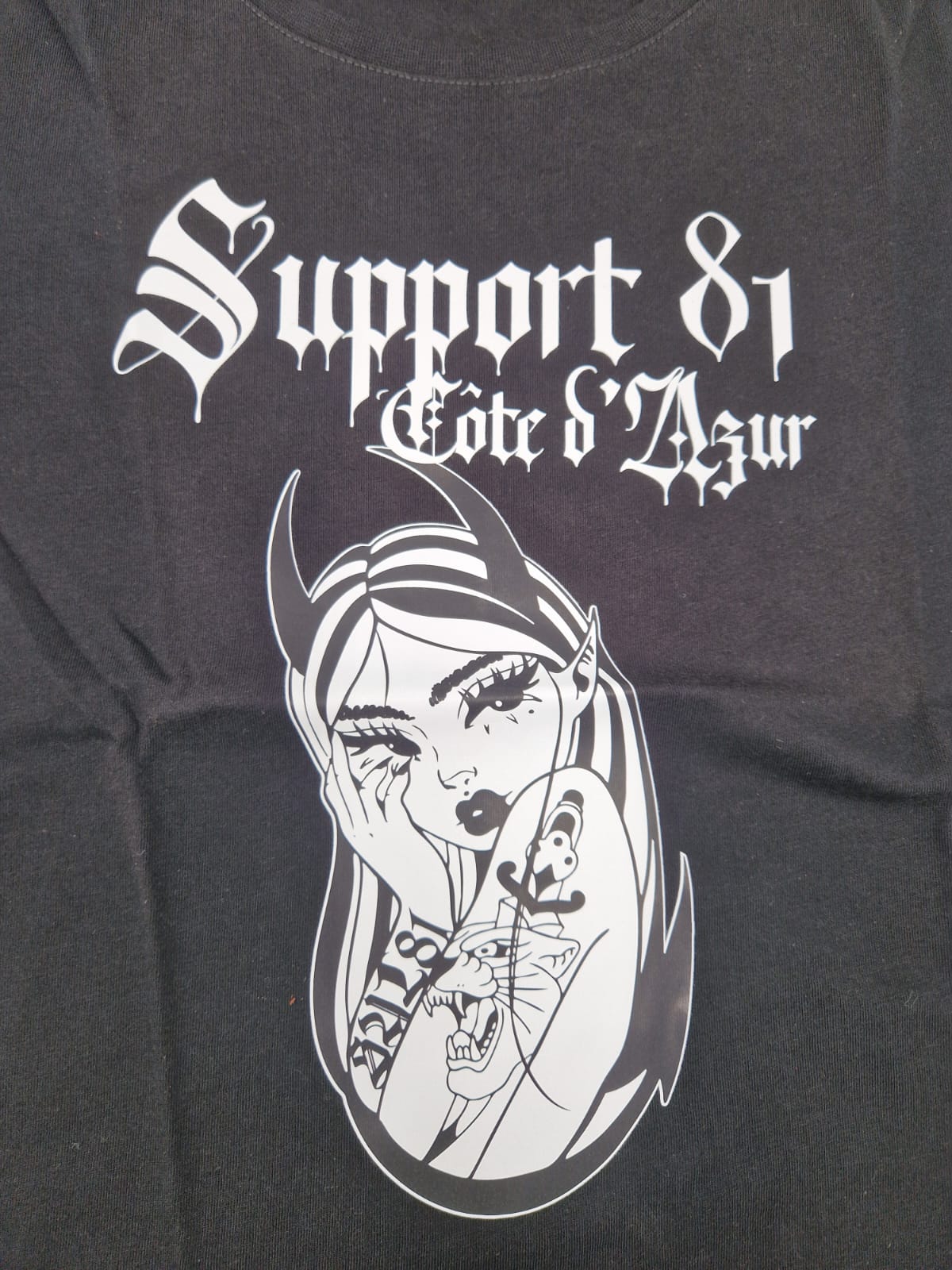T-SHIRT Femme Diablesse